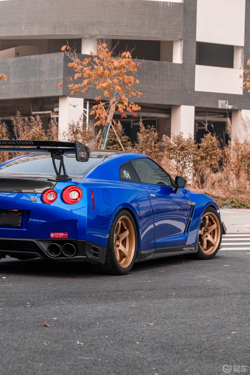 日产gtr全副武装极品12款原版原漆