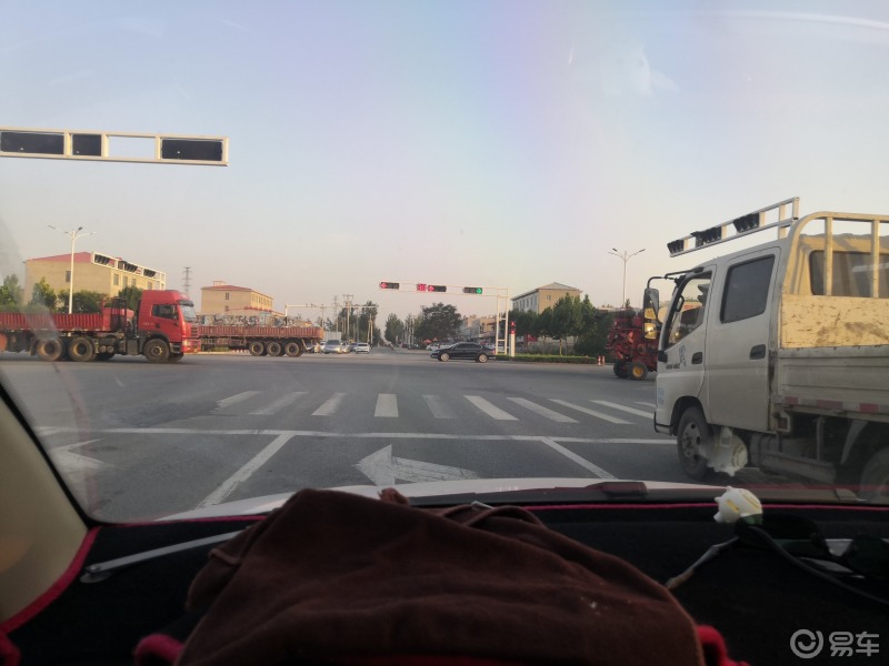 不知道大家有没有像我这样,每次开车在城市路段等红绿灯的时候,心里面