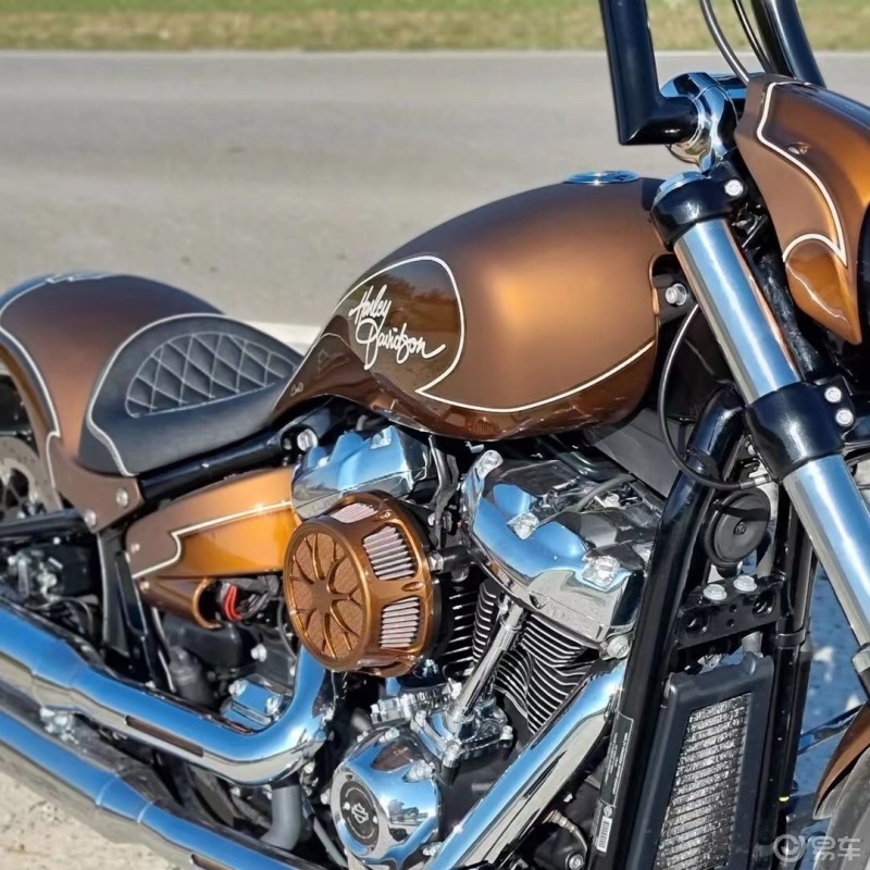 有一种风格叫复古,有一种情怀叫怀旧,有一种精神叫骑士精神#摩托车