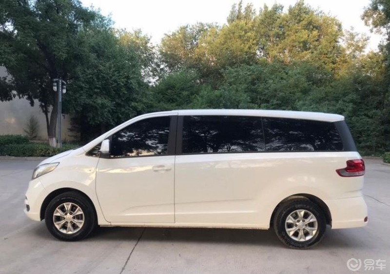 上汽大通g10外观侧面!