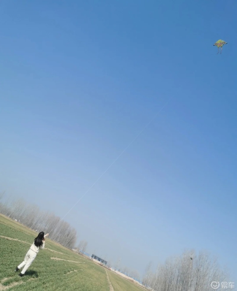 春暖花开又到了放风筝的季节