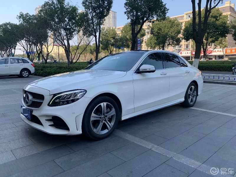 19年奔驰c260l运动版精品车请不要拿事故车比价, l长轴运动版,新款9档