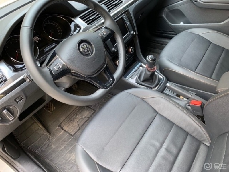 易起投票,寻找话题王#提车经历车型:18款宝来1.5l手动舒适白色