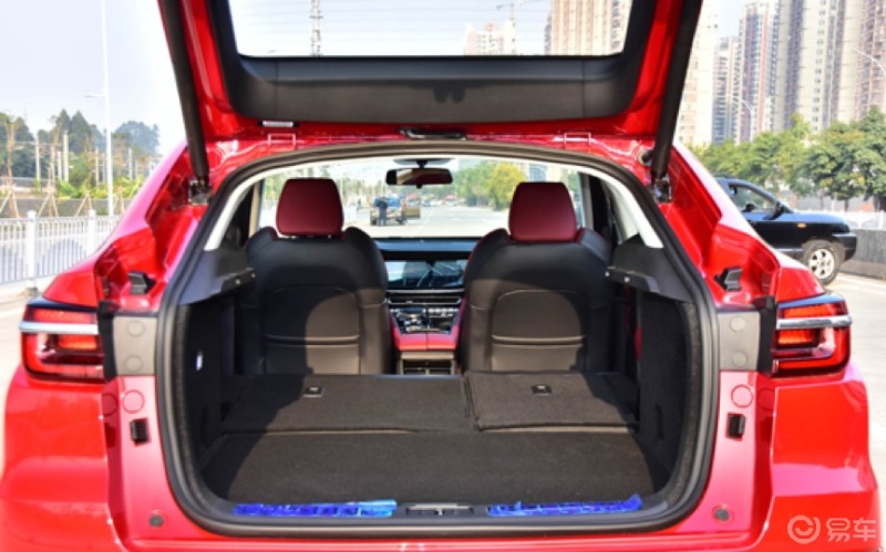 长安cs85后备箱超级奈斯