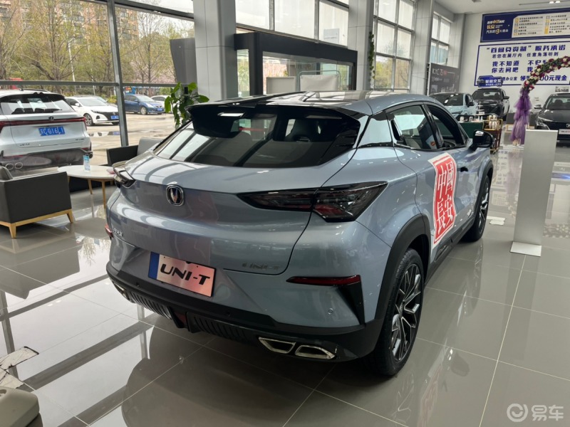 2022款長安unit 新進運動智慧suv