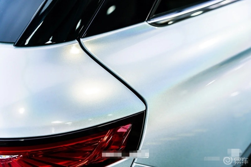 冒险家改色～钻石镭射白#汽车改装#你是不是在路上也看过有的车衣会在