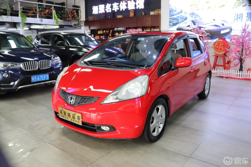 红色飞度,小姐姐最爱