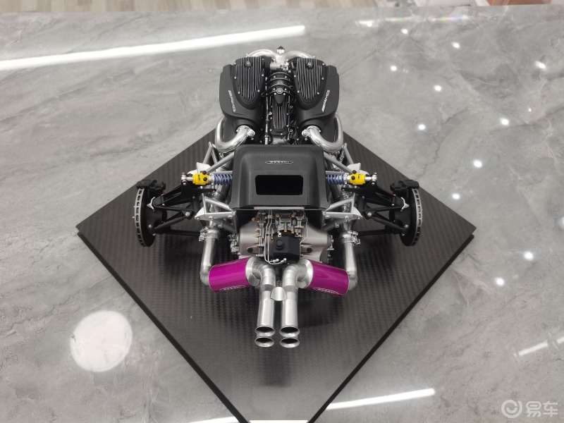 车模型#帕加尼huayra花雅引擎仿真发动机模型