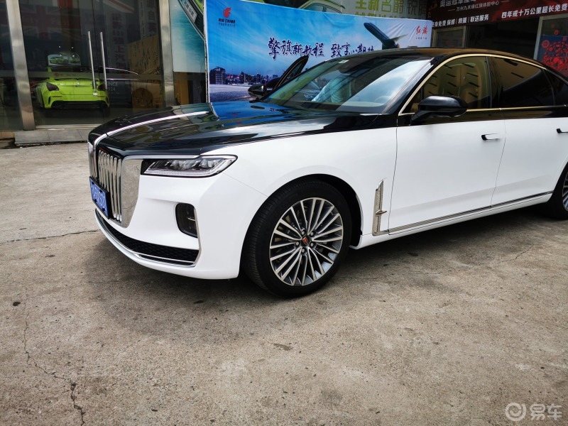 红旗h9黑白配色