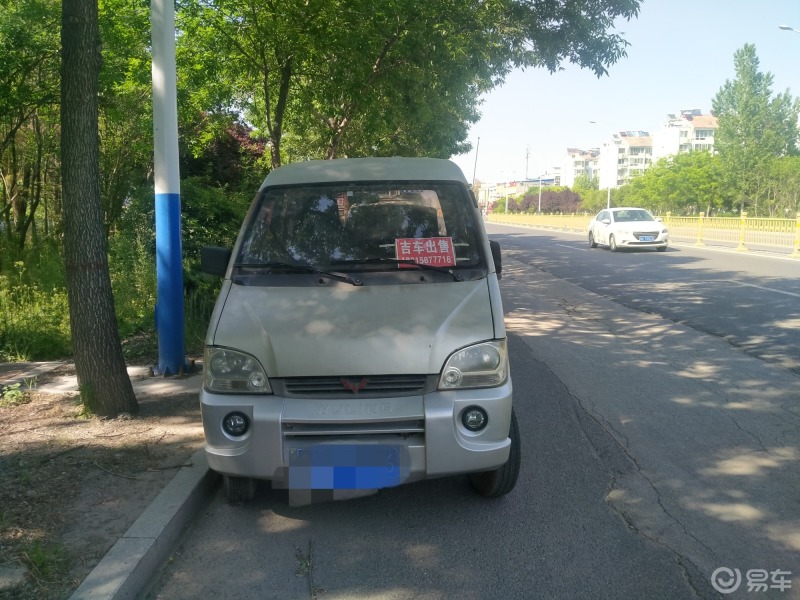 五菱之光小面包,2009年12月份14日,八座,可拉货,发动机1.2