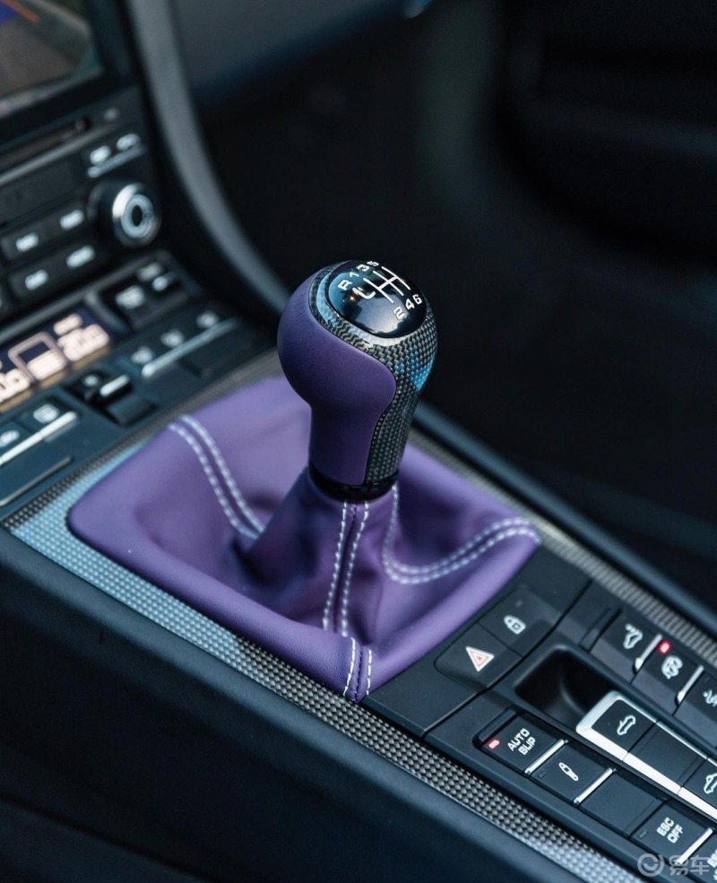 每日打卡#保时捷 911 speedster(pts迈森蓝),手动挡的呦!