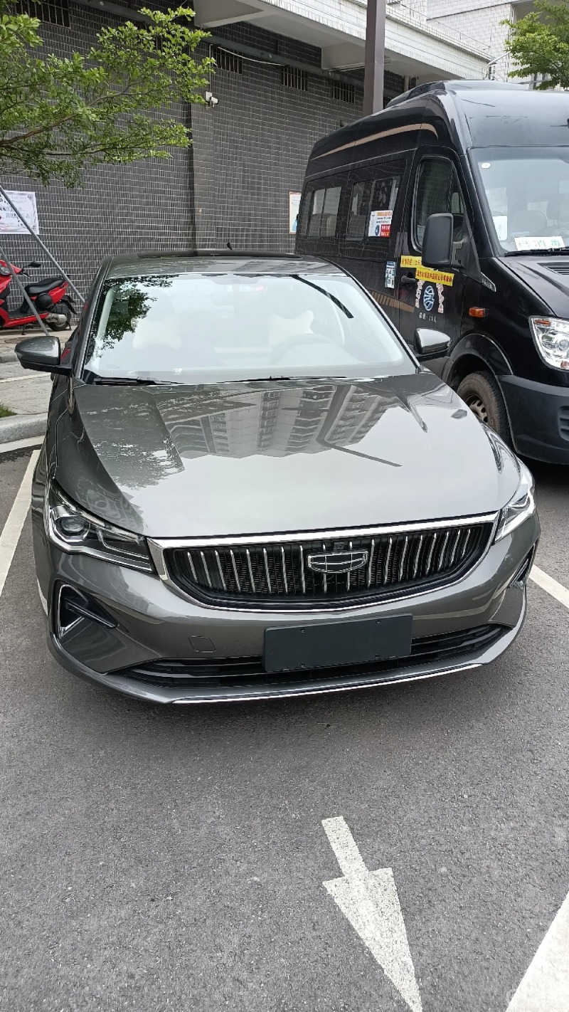 吉利帝豪第四代旗舰版新车价格