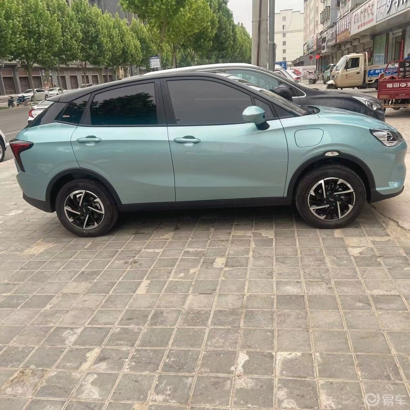 很荣幸在2020年12月初购入的哪吒v699脚刹4座版,是第一批哪吒v老非菜