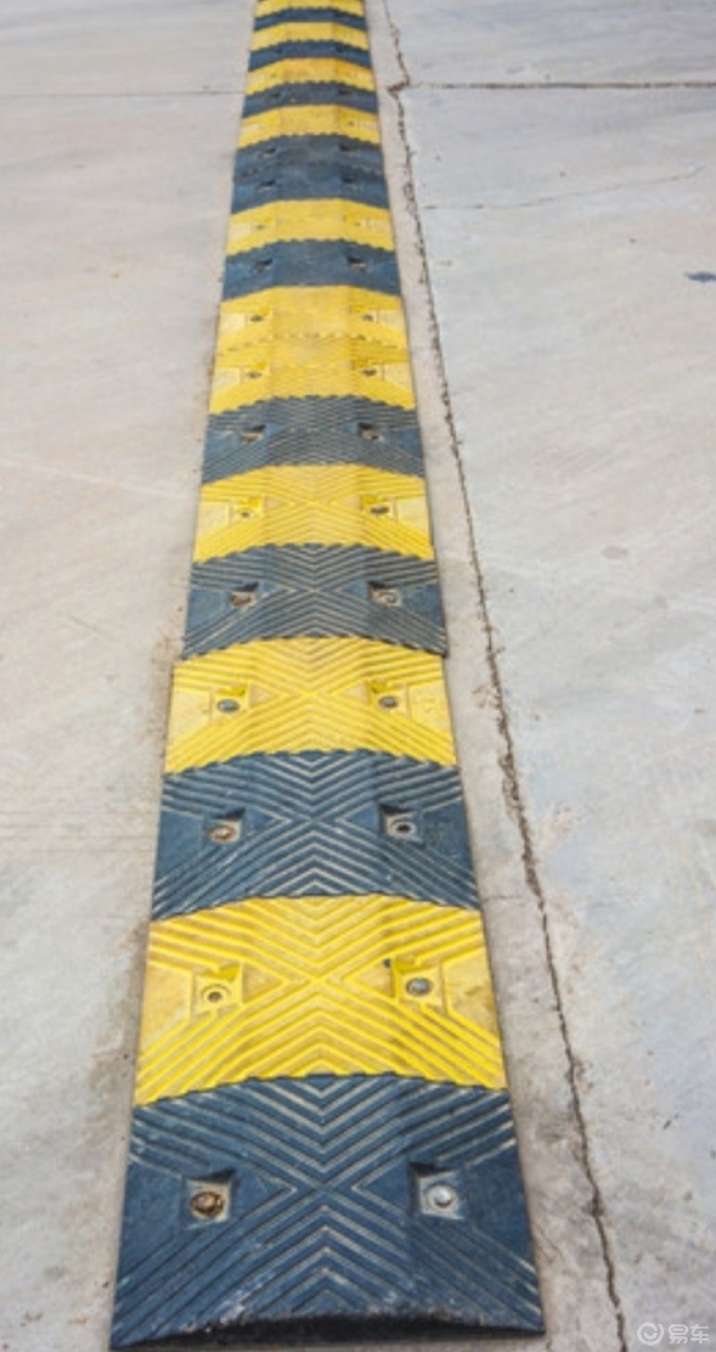 秦plus如何过减速带更舒服