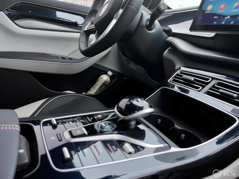 咱家比亚迪秦plus dmi的中控面