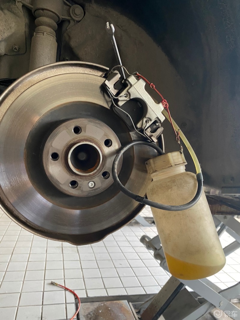 更换刹车油