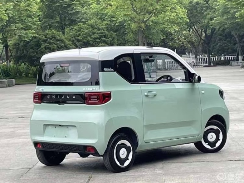 最宠的mini 来了 20220款 红光mini ev 指导价3.28 优惠