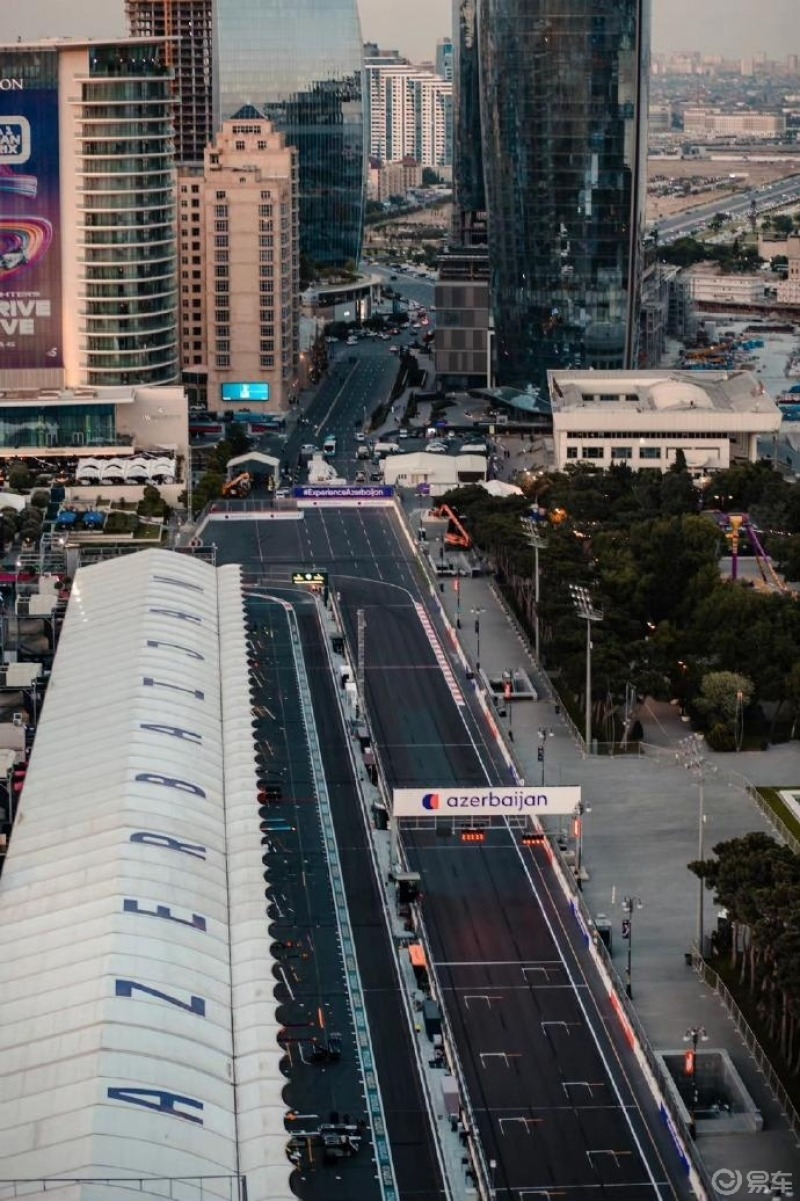 2022 f1 阿塞拜疆大奖赛#二练全年海拔最低的f1赛道,整条赛道大卜分