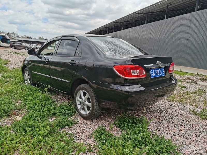 丰田花冠 2012年12月份上牌 ,1.6手动挡带天窗  小跑10万公里,车况精