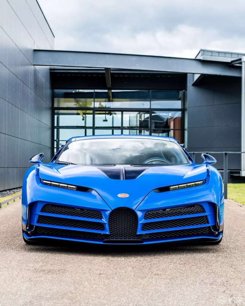 汽车资讯# 【c罗的超跑来了,布加迪centodieci】浏览信息,看到了布加