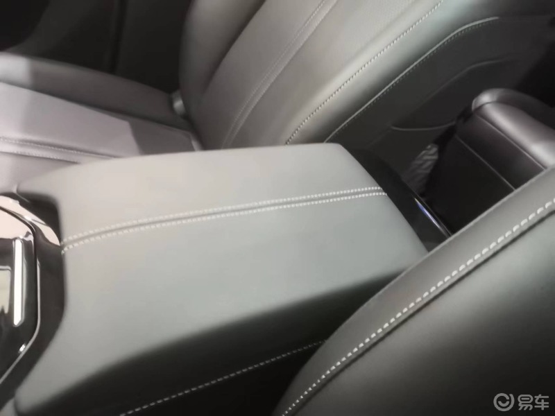 五菱凯捷 灰色沉稳大气