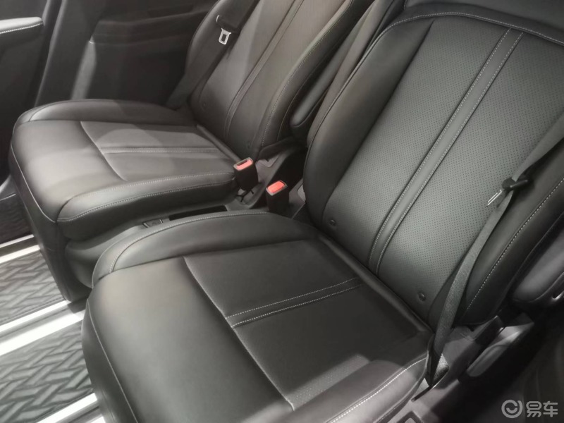 五菱凯捷 灰色沉稳大气