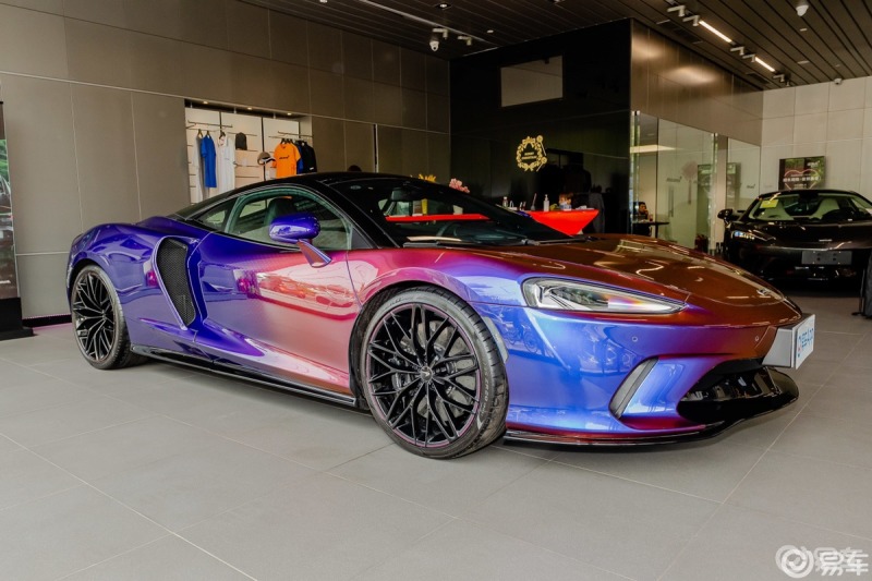 寻找键盘车神# 迈凯伦gt搭载4.0t620马力v8发动机最高车速326,3.