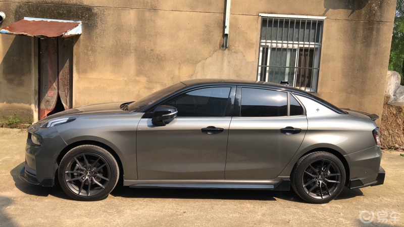 人生中的第一辆车—我的领克03冠军灰!