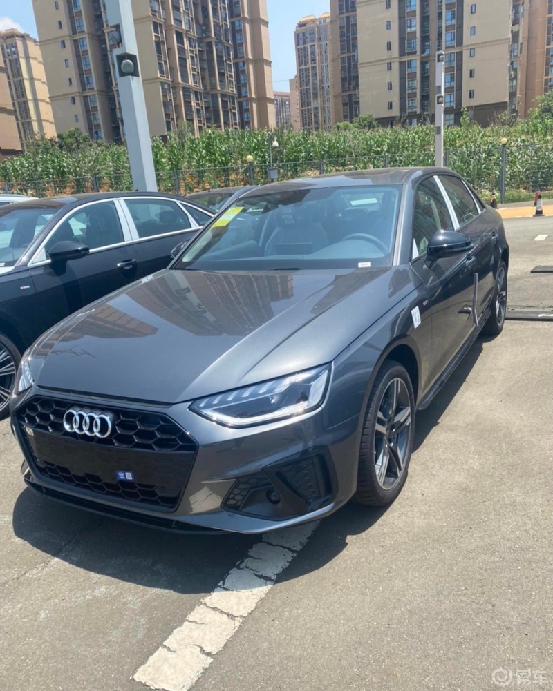 成都地区提车作业3个月前订的2022款a4l40tfsi豪华动感天云灰,7月7