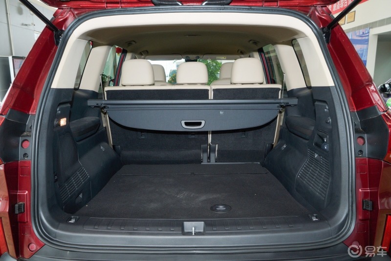 开着上汽大通d90pro去露营