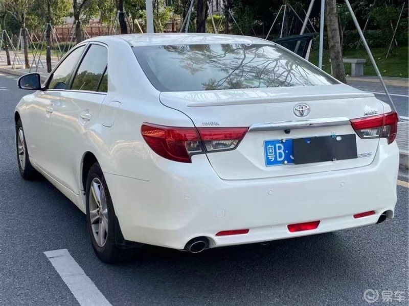 准16年丰田锐志2.