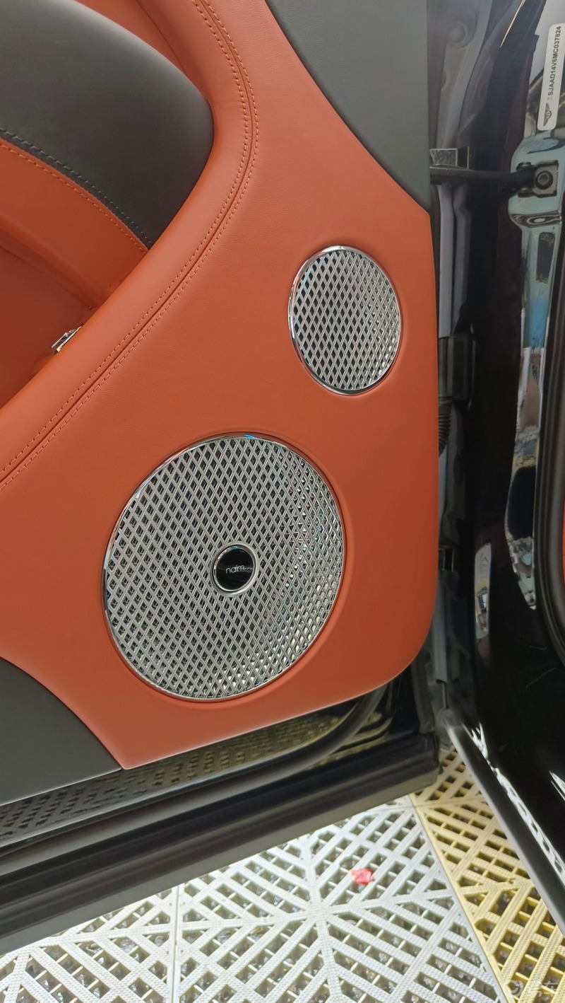 宾利添越naim音响