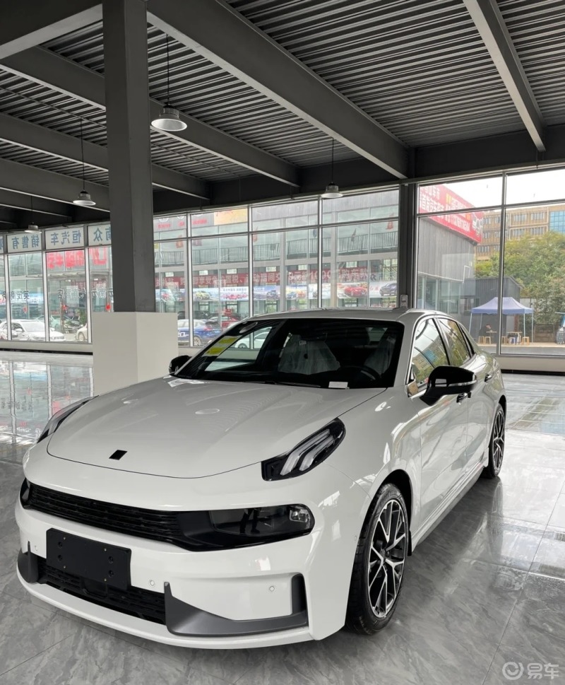 >易车>社区>领克03社区>#和ta的第一次#今天看到的是领克032022款2