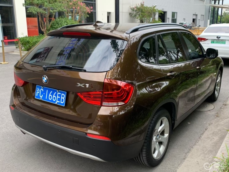 2011年6月宝马x1  进口车2.0t豪华版 精品车况 安全使用11万公里 新