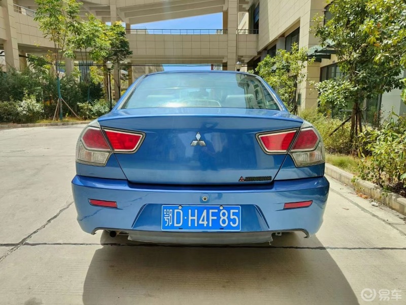 11年东南三菱v3!排量1.5l手动挡!