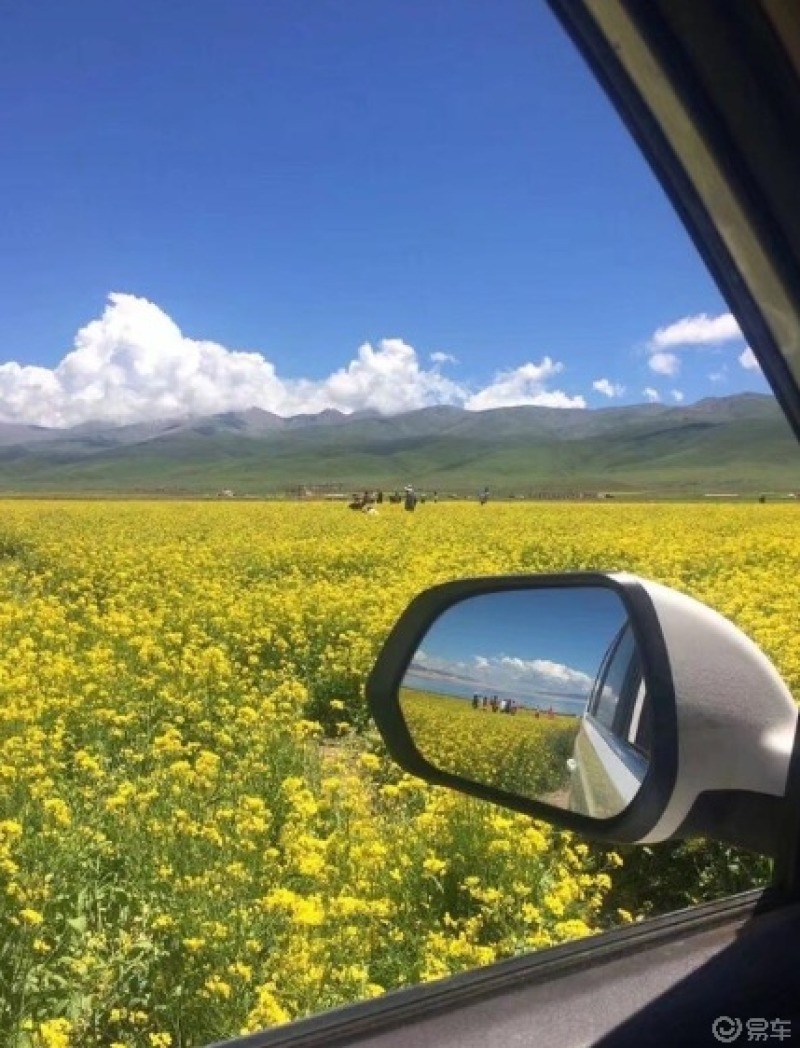 9696看着窗外美丽如画的风景,想着心与家的距离正在缩短,心中那份