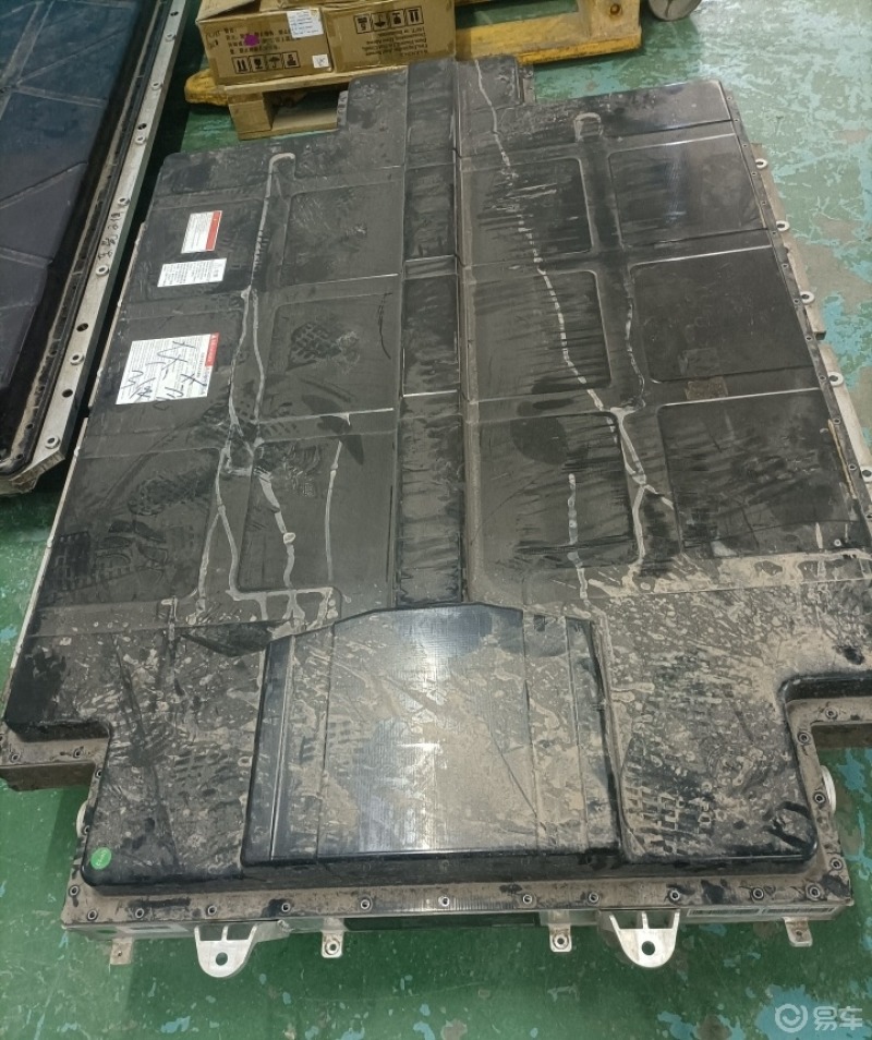 小鹏p7 电池质保期内,达到什么条件可以更换?