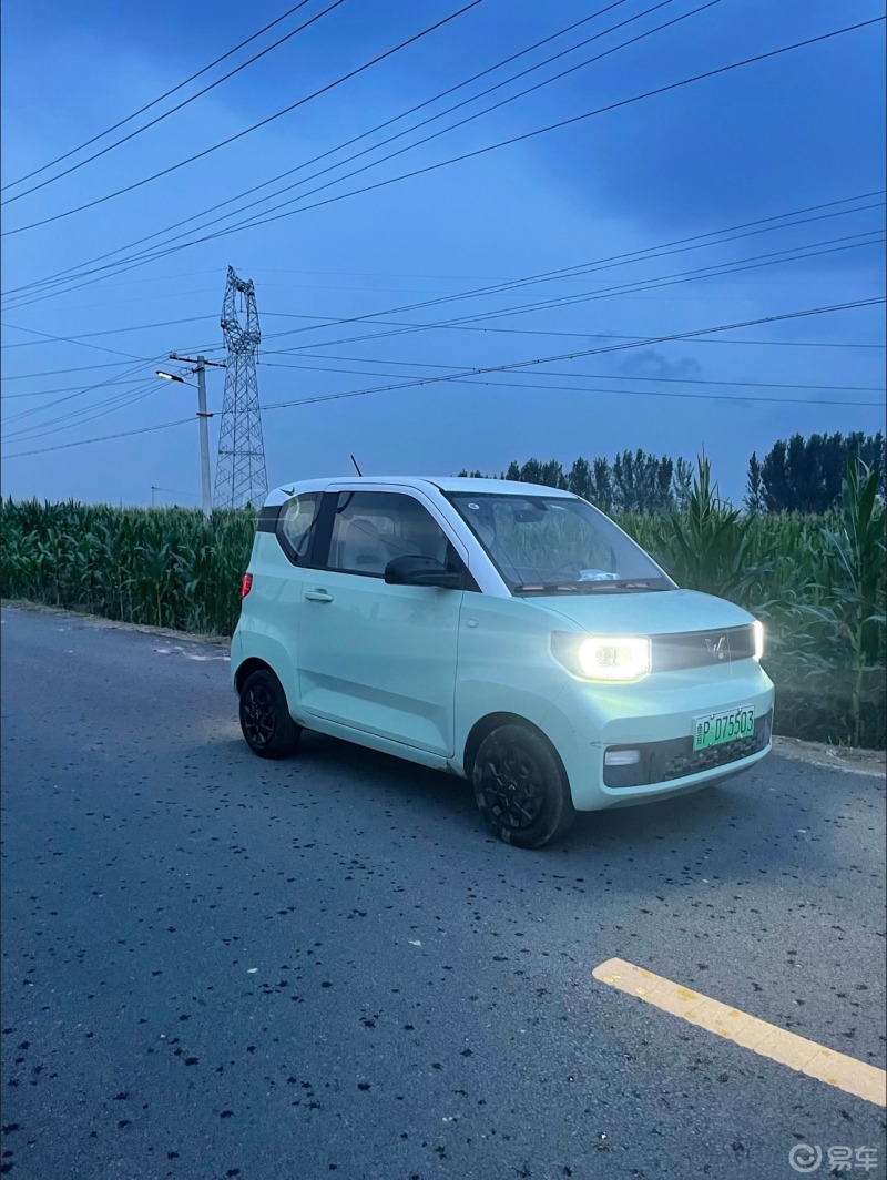 一個詞形容我的宏光mini# (方便) 98989898五菱miniev停車