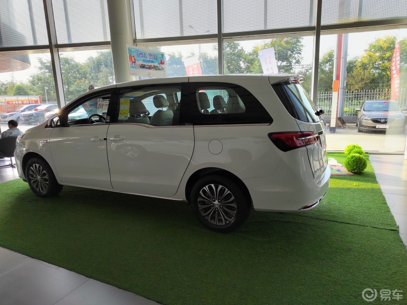 易探新车#999999别克gl8陆上公务舱实拍99999908车辆