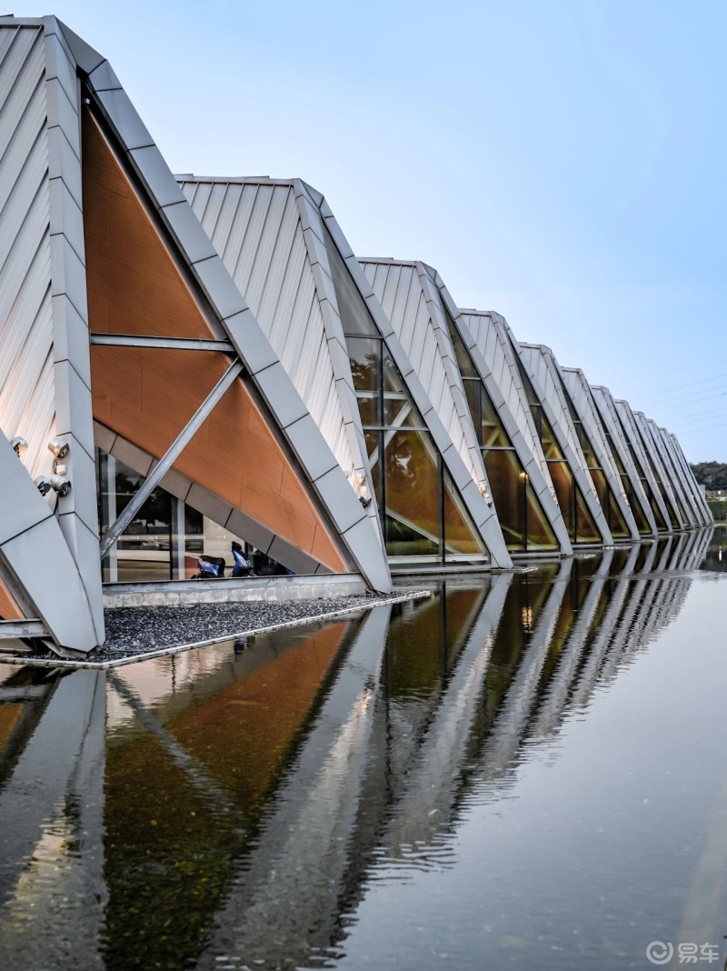 深圳拍照91打卡深圳科技感生态公园