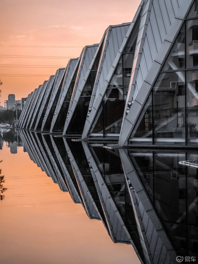 深圳拍照91打卡深圳科技感生态公园