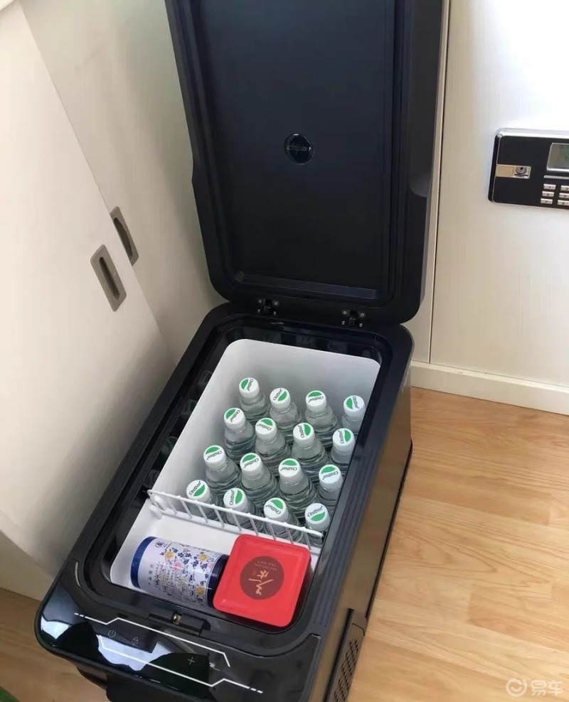 大磐车载冰箱太适合大众速腾了