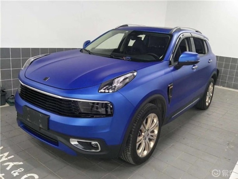 领克01改色北极蓝