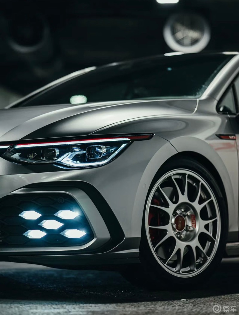 这台gt银高尔夫mk8 gti 完全取向狙击