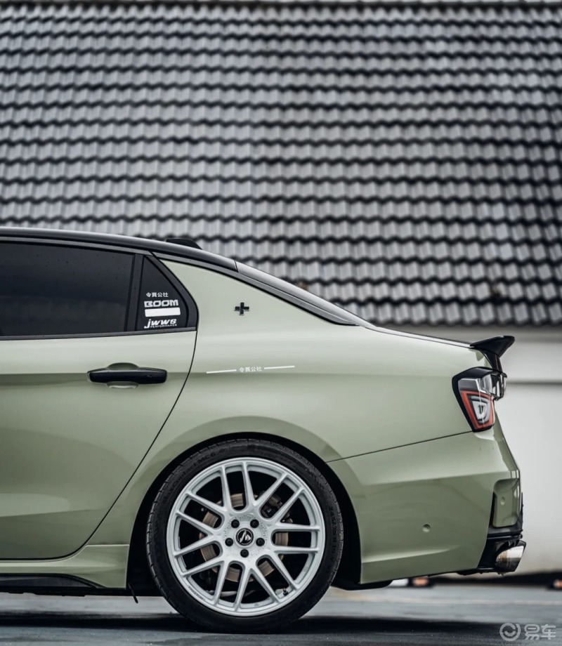 领克改色07 卡其绿91