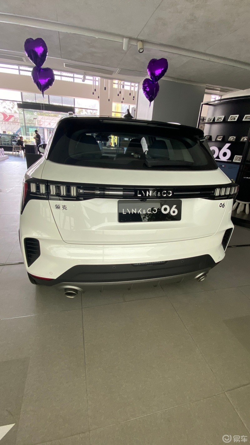 领克06 2023款remix1.5t型劲pro,13.3万