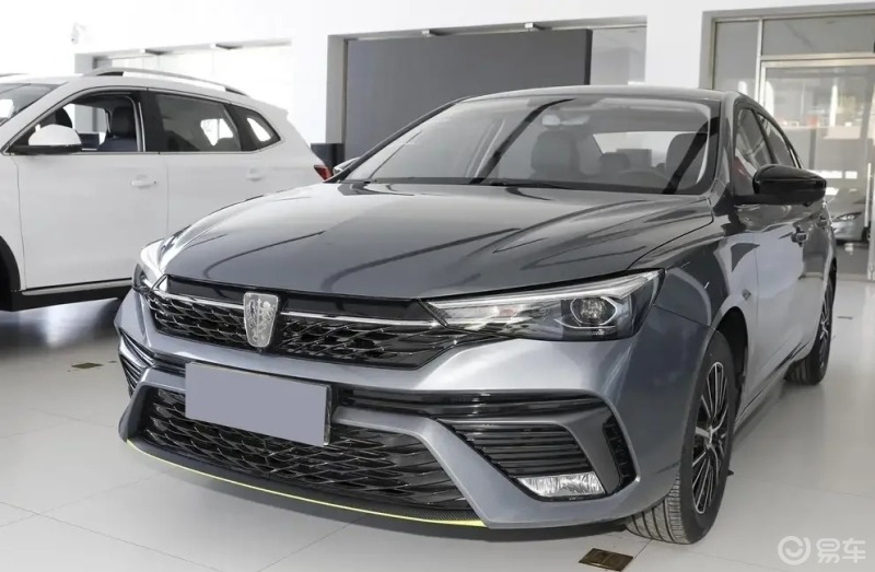 荣威i5油耗5.5l,高品质三厢高配家轿