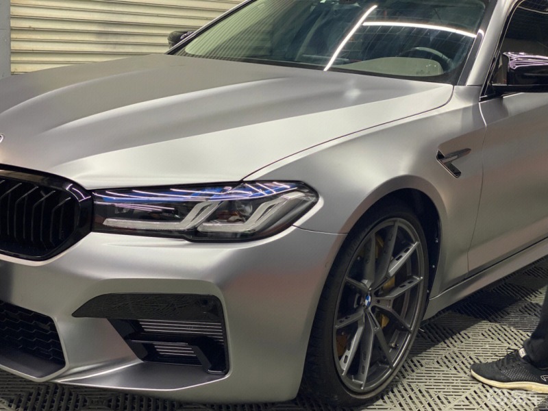 000000宝马5系改色电光钛灰,别具一格