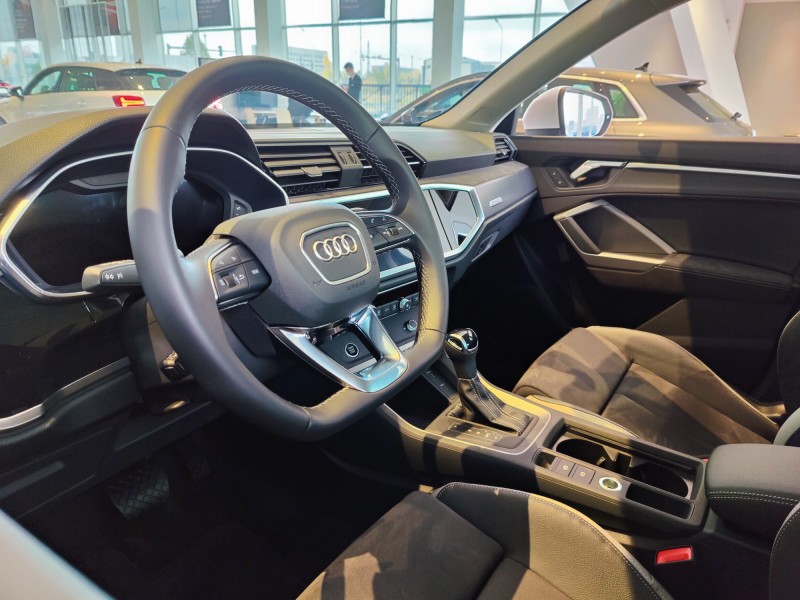 971.4t奥迪q3长春落地25万