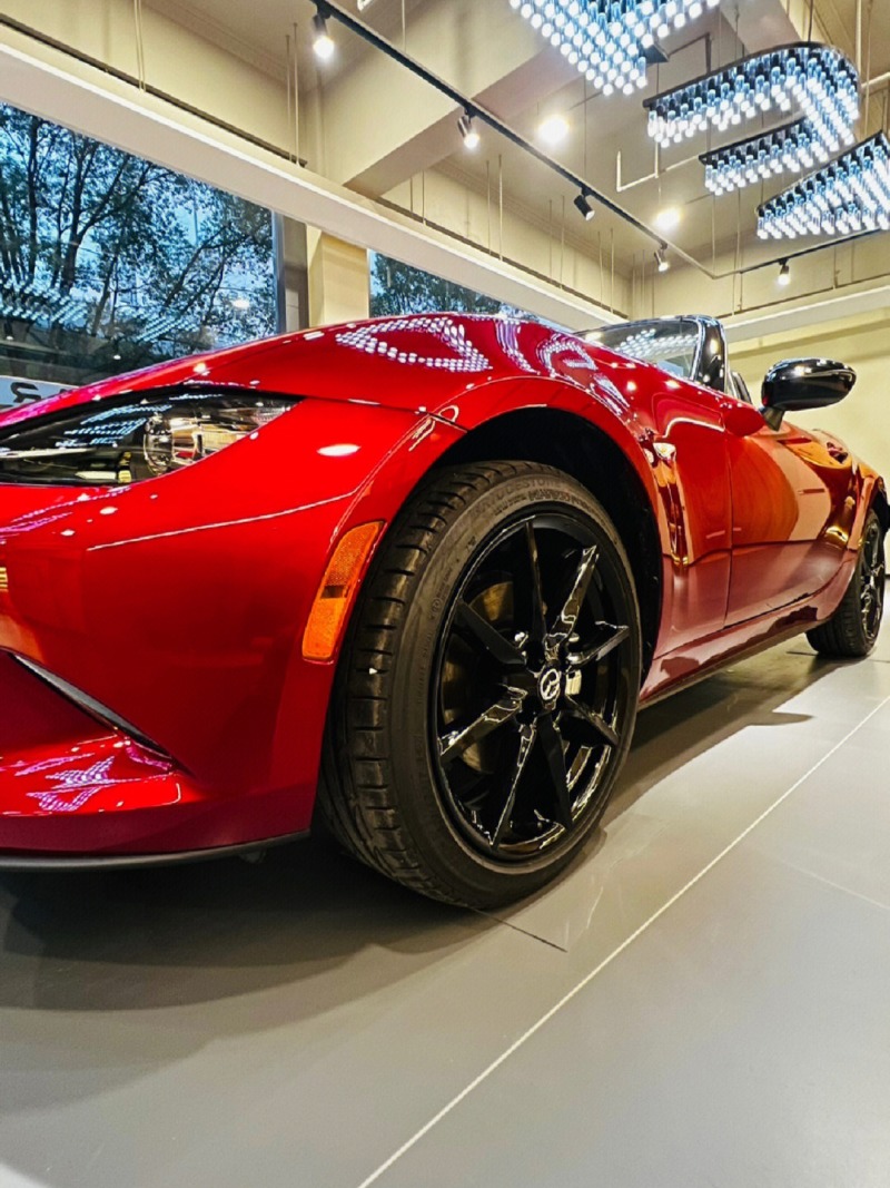 马自达mx-5轻型跑车王者 快来展厅看看